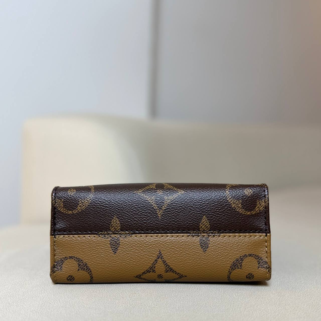 LV OnTheGo BB