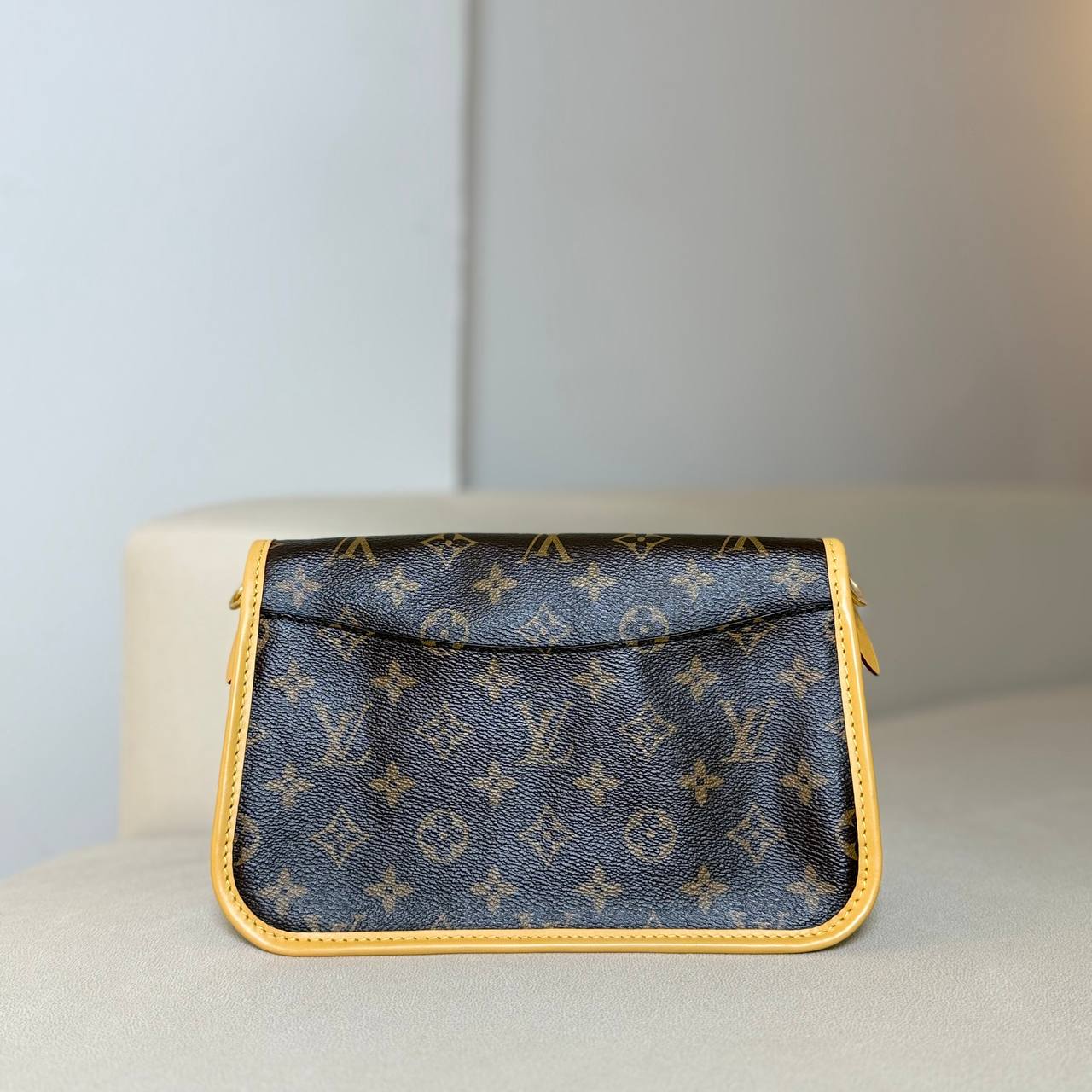 LV Diane
