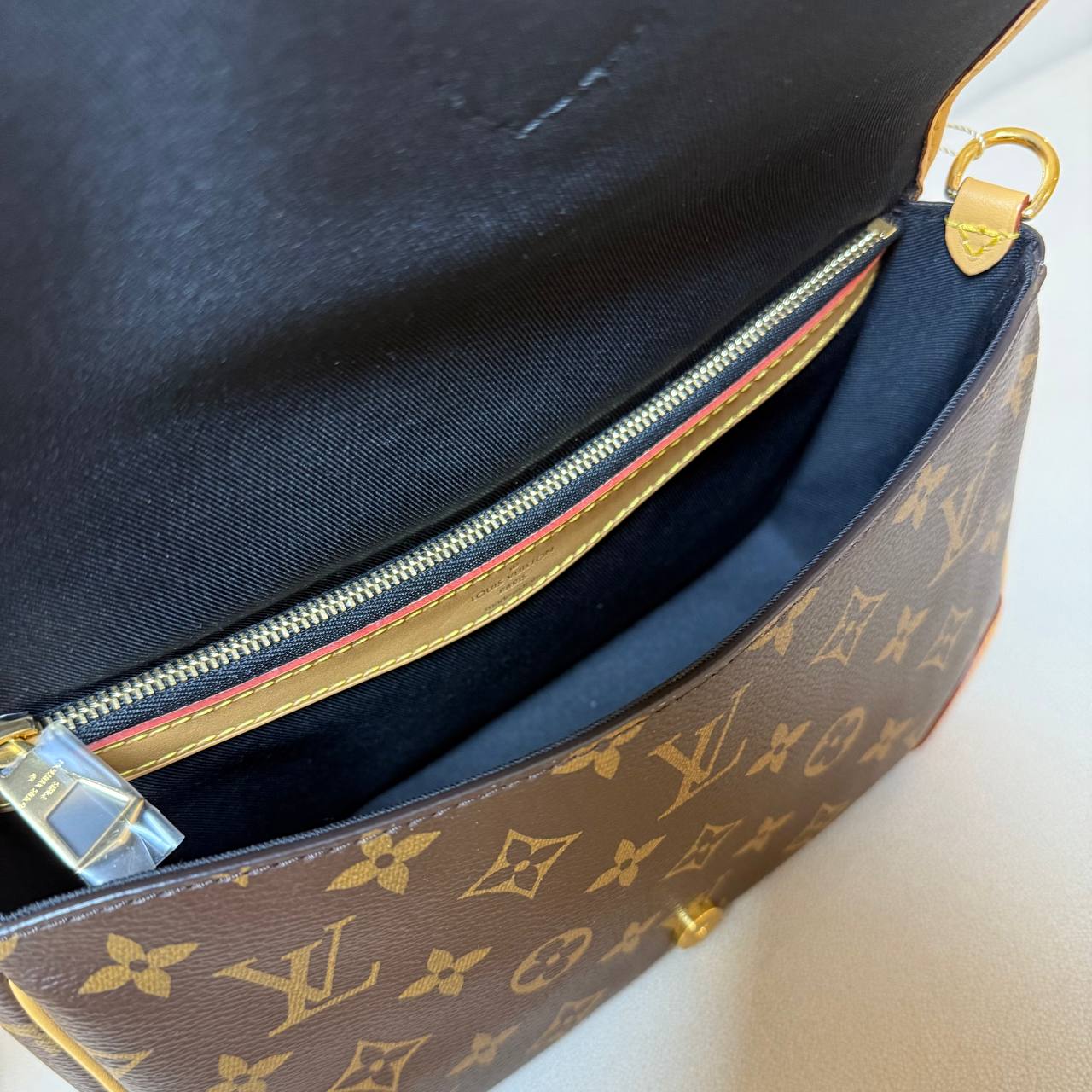 LV Diane