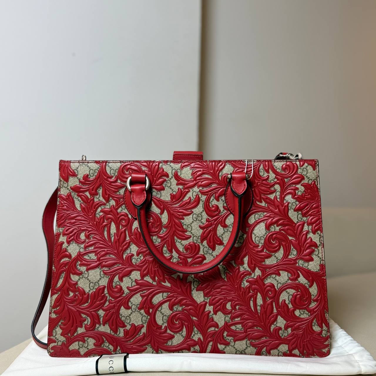 Gucci GG Supreme Arabesque Top Handle Bag