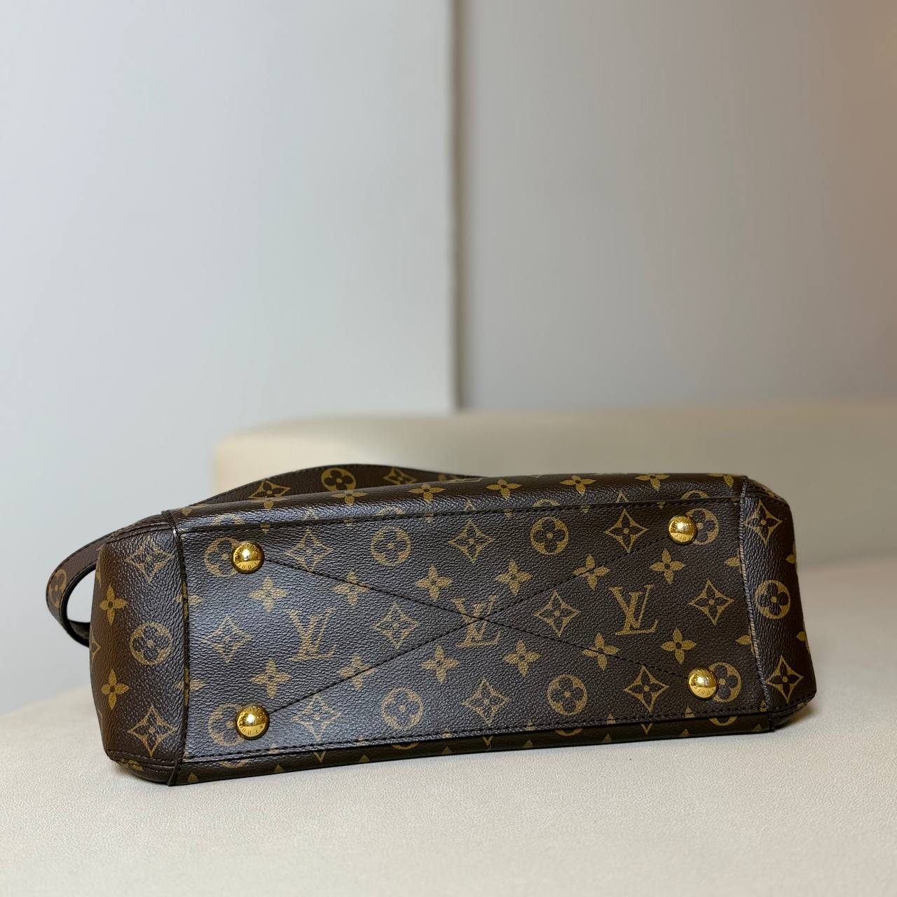 LV Montaigne MM