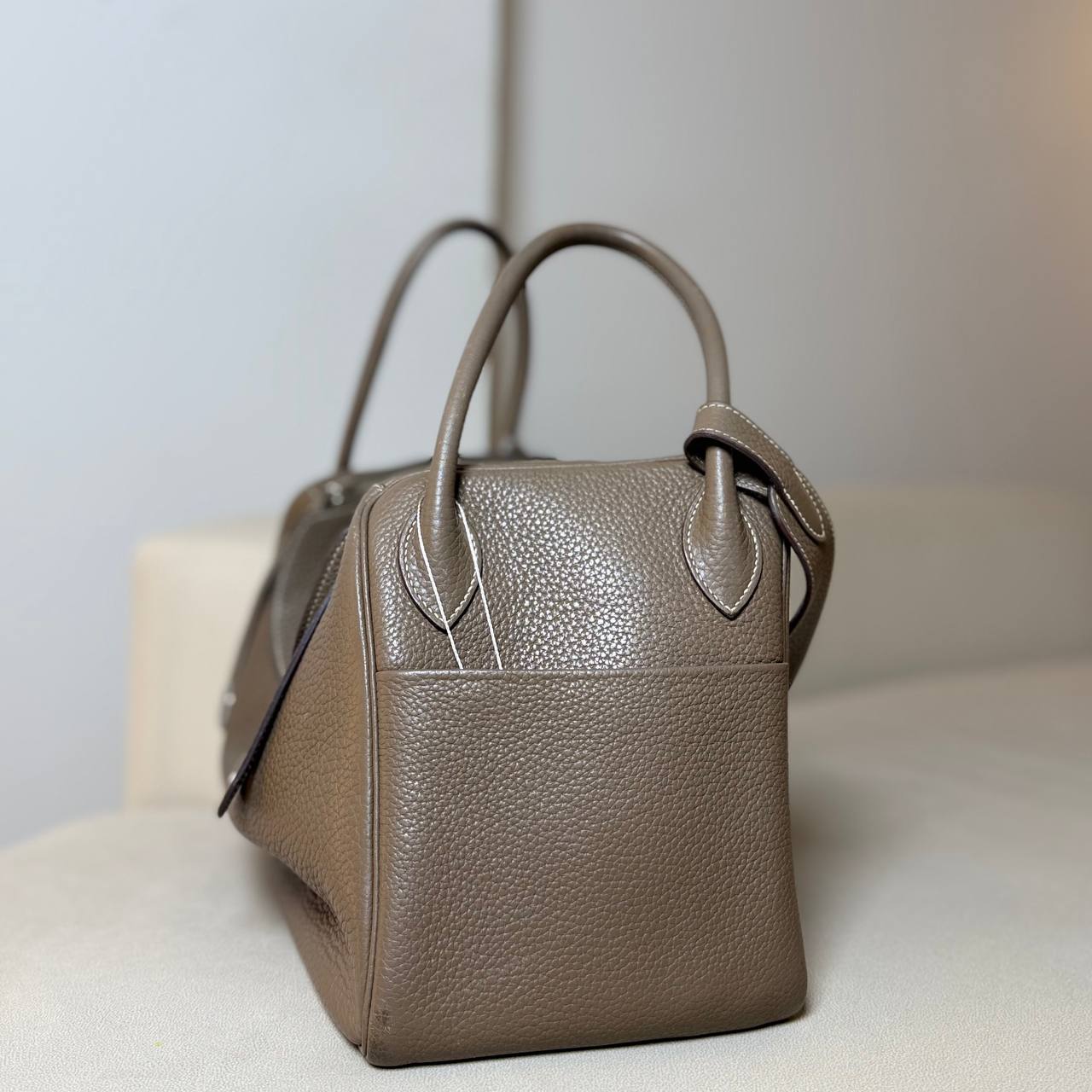 Hermès Lindy 35 Etoupe Clemence Leather