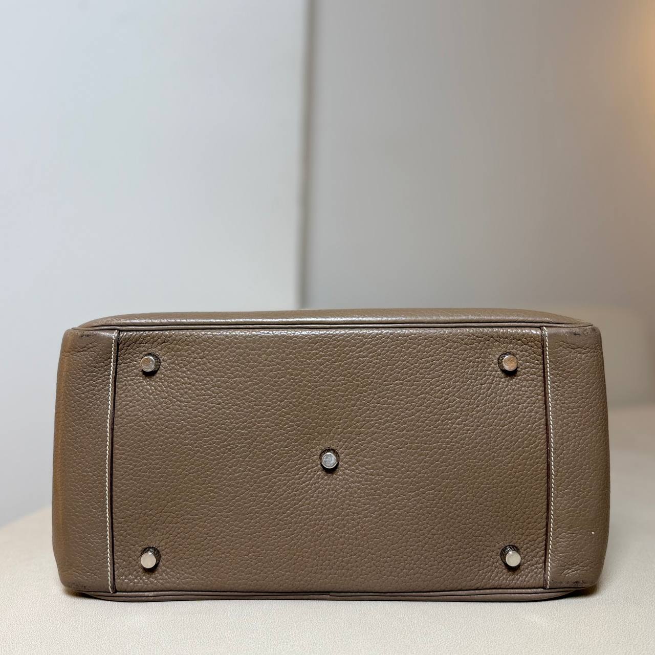 Hermès Lindy 35 Etoupe Clemence Leather
