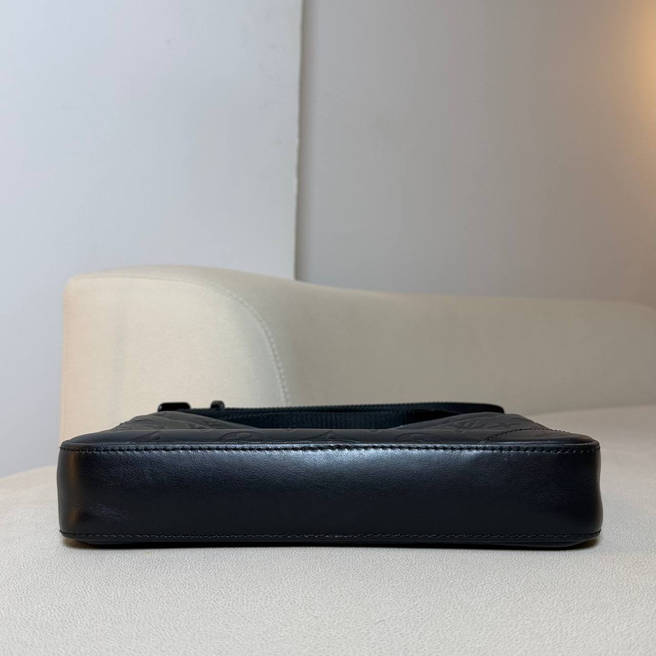 LV Duo Messenger Bag (no coin purse)