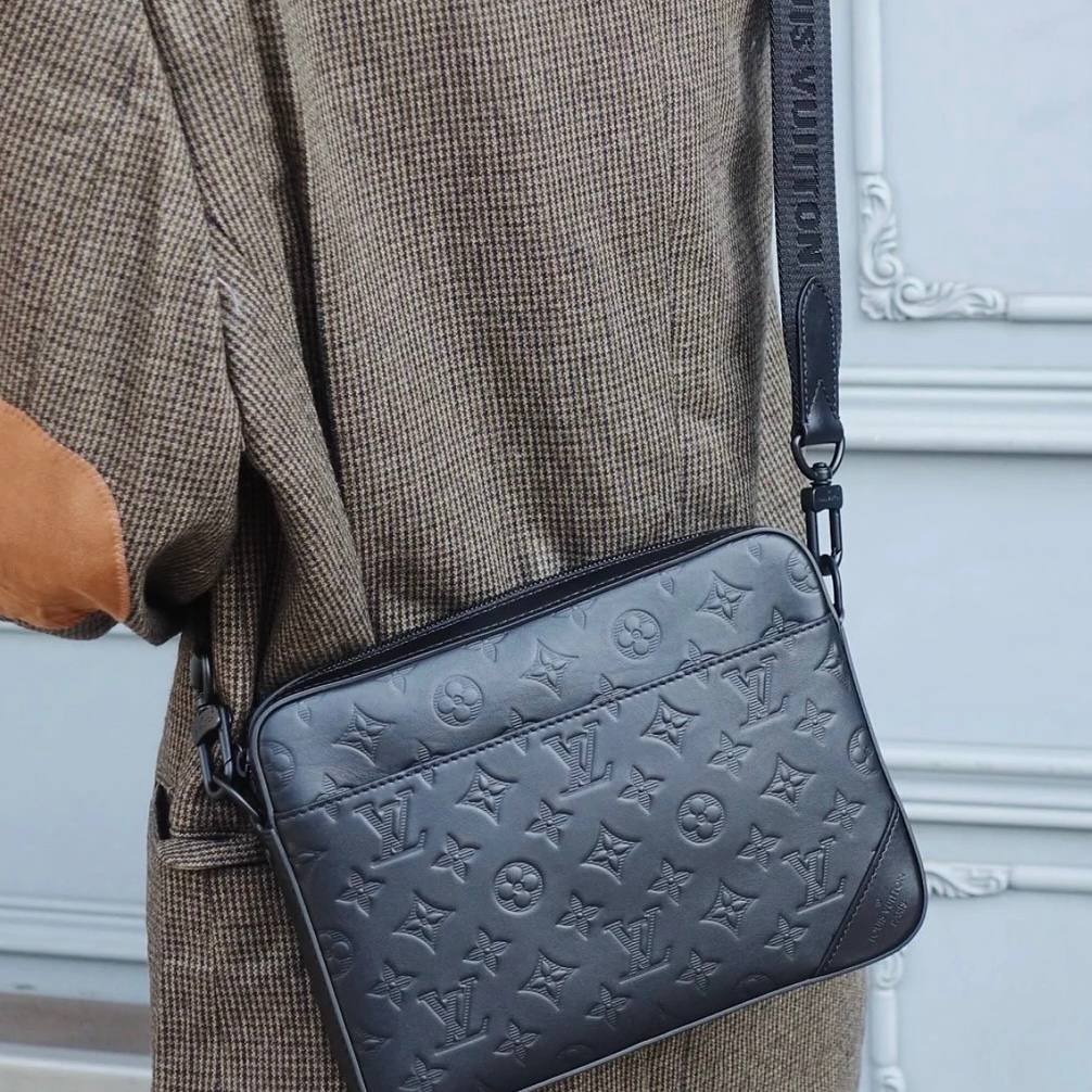 LV Duo Messenger Bag (no coin purse)