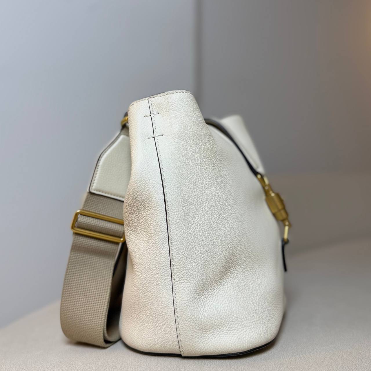 Gucci 1961 Jackie Bucket Bag