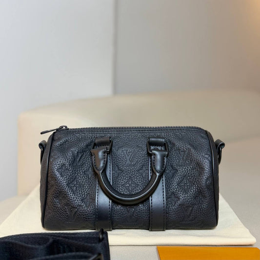 LV Keepall Bandoulière 25