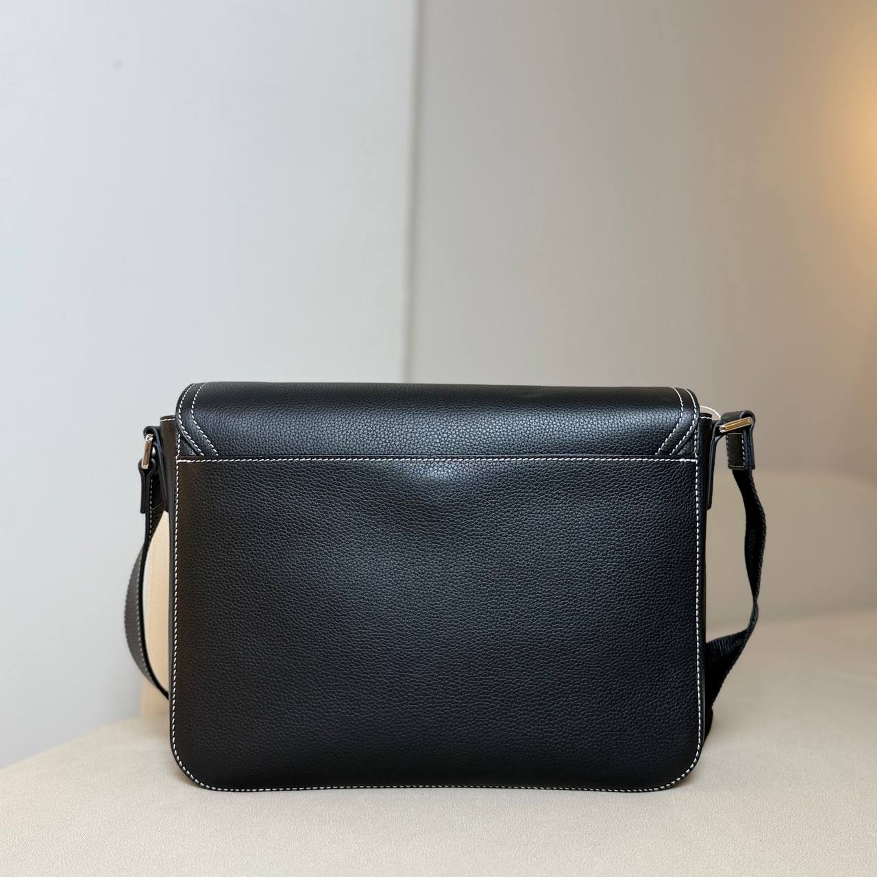 Dior Saddle Messenger Bag With Flap
