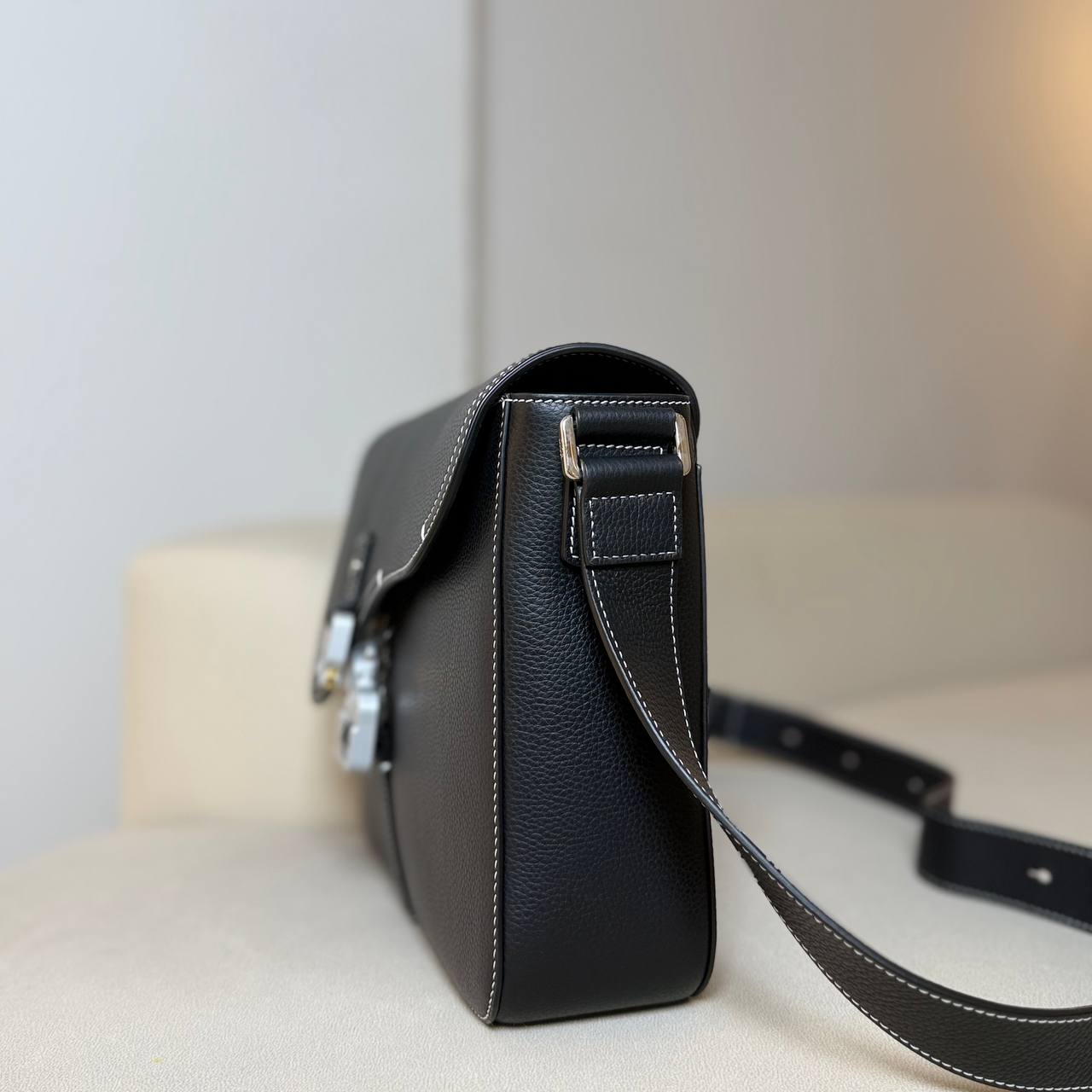 Dior Saddle Messenger Bag With Flap