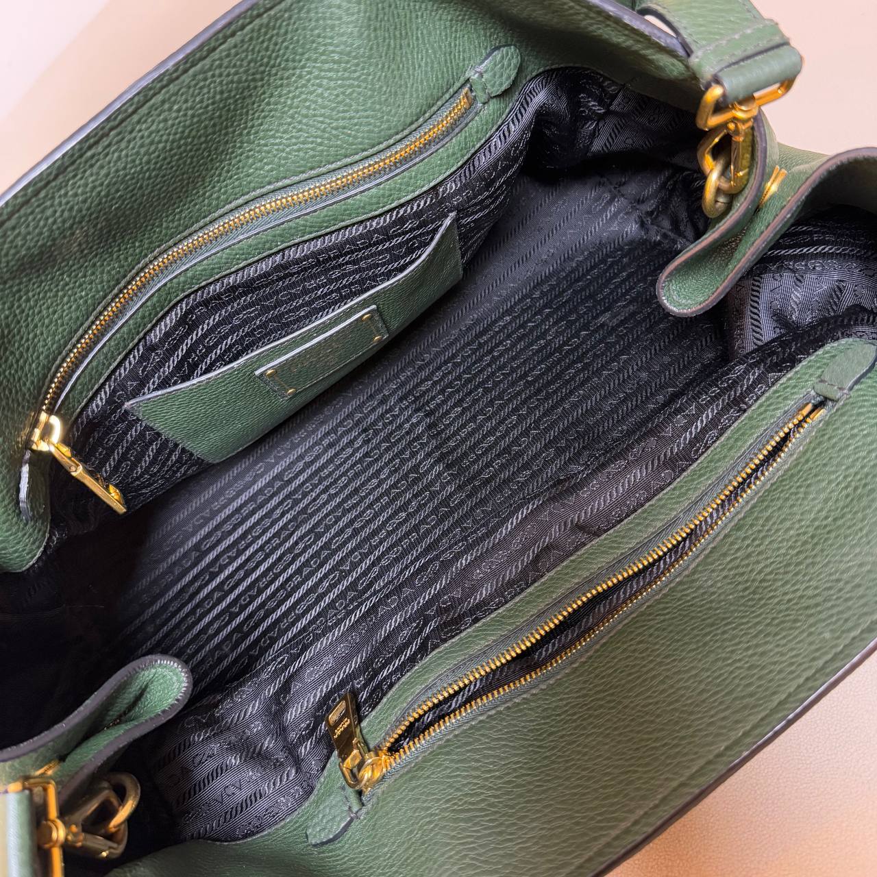 Prada Vitello Daino Tote Medium