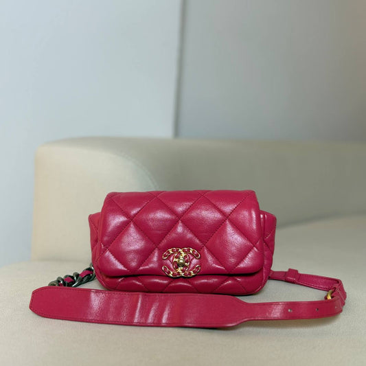 Chanel 19 Waist Bag