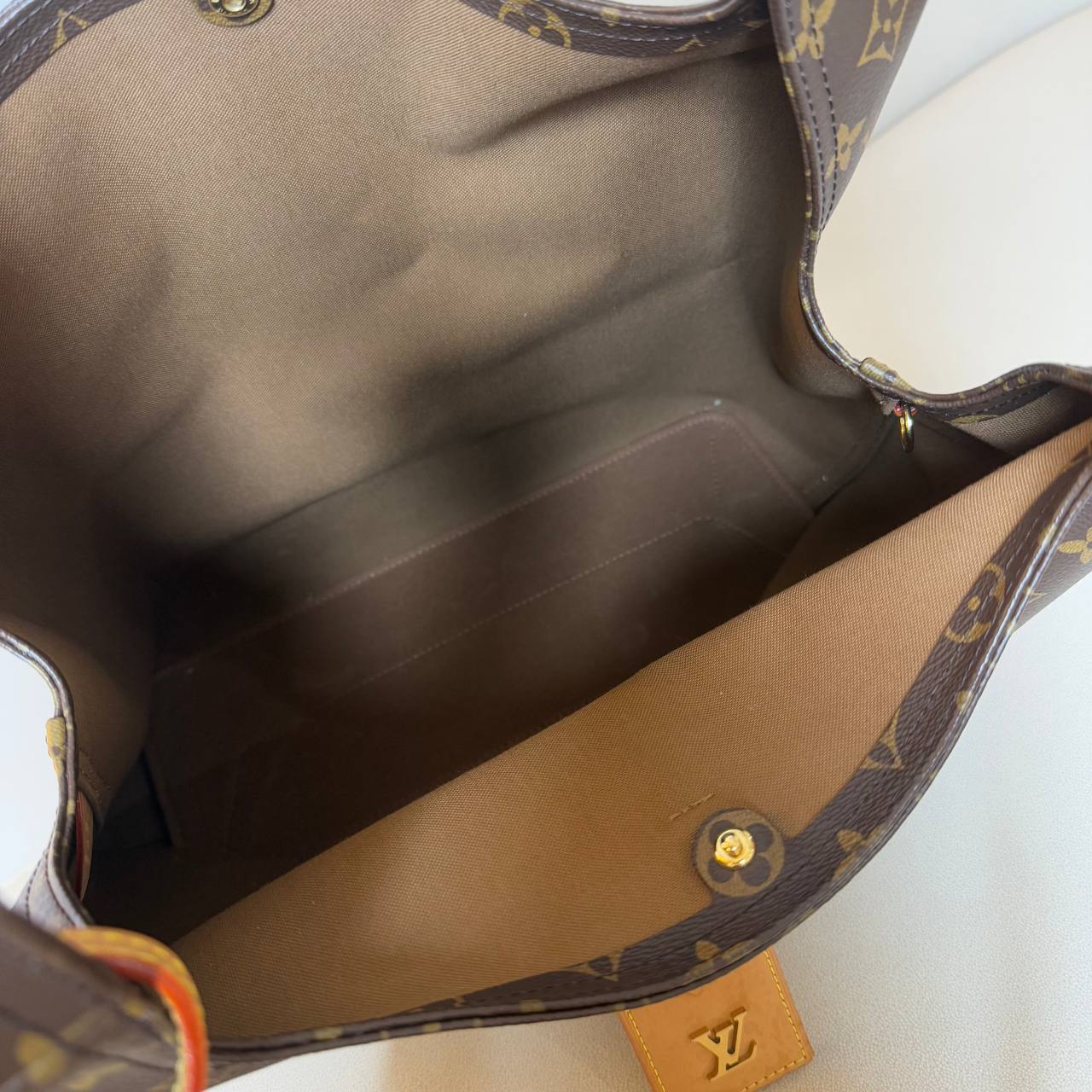 LV Atlantis GM